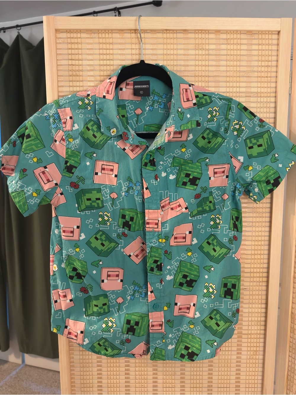 Kids Short-Sleeve Button-Down Shirt with Green Creeper & Pig Print